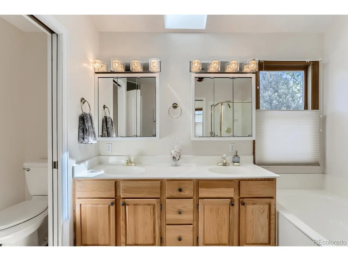 Photo of 2245 Bluebird Dr