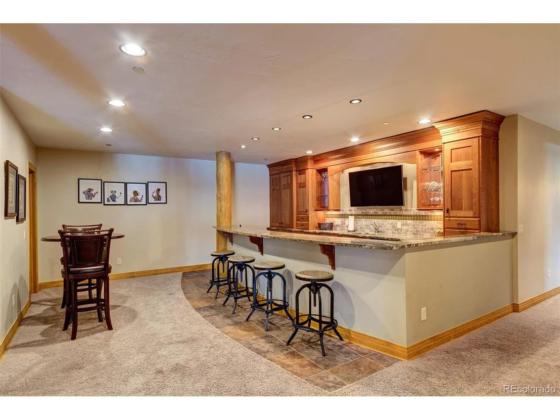 Photo of 101 Pearl Ln