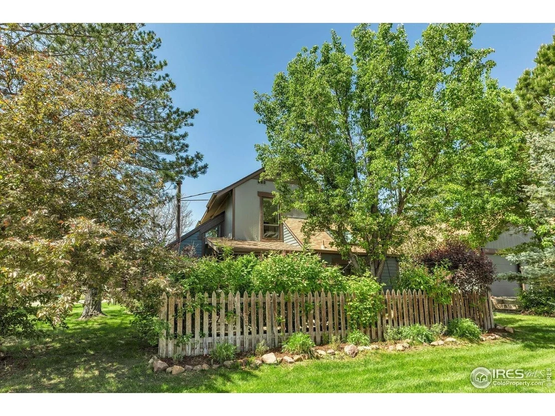 Photo of 3582 Smuggler Way