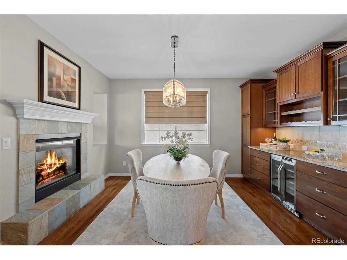 Photo of 10876 Valleybrook Cir