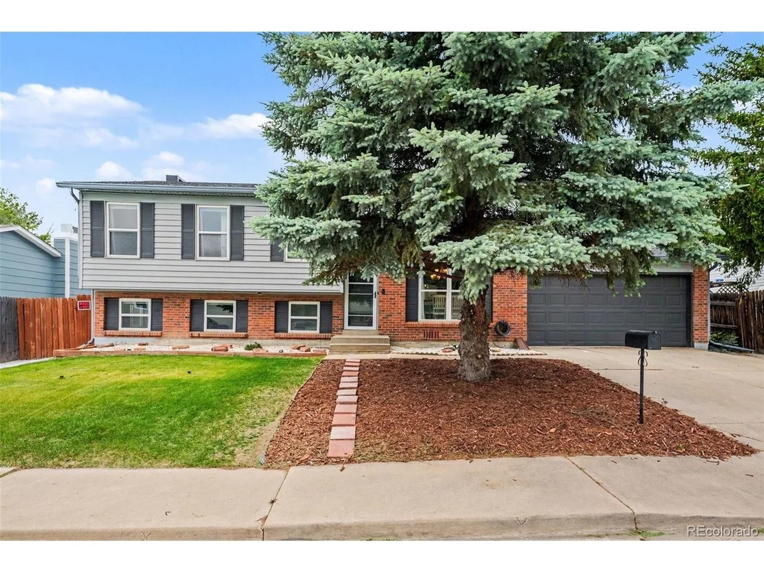 Photo of 1025 Maple Dr