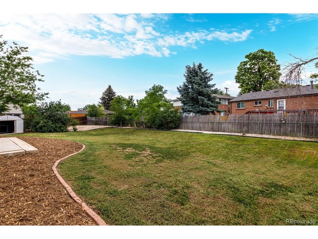 Photo of 1011 Yeager Dr
