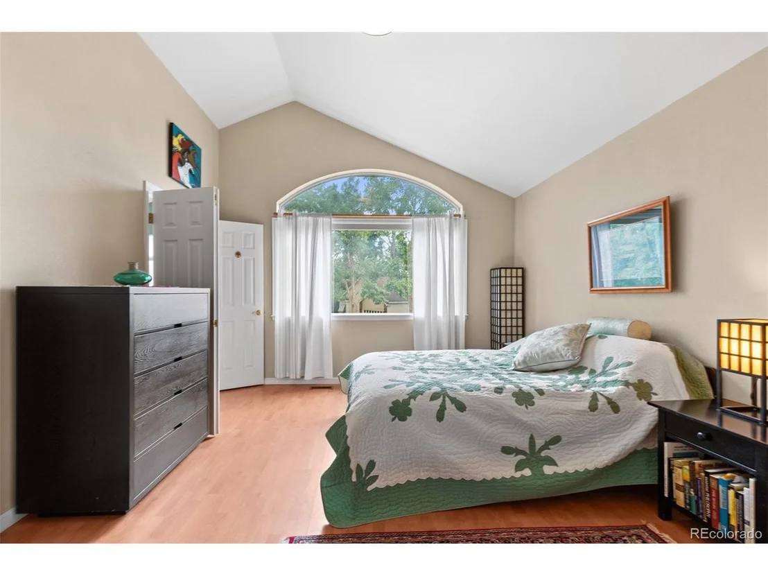 Photo of 4945 Tesla Cir