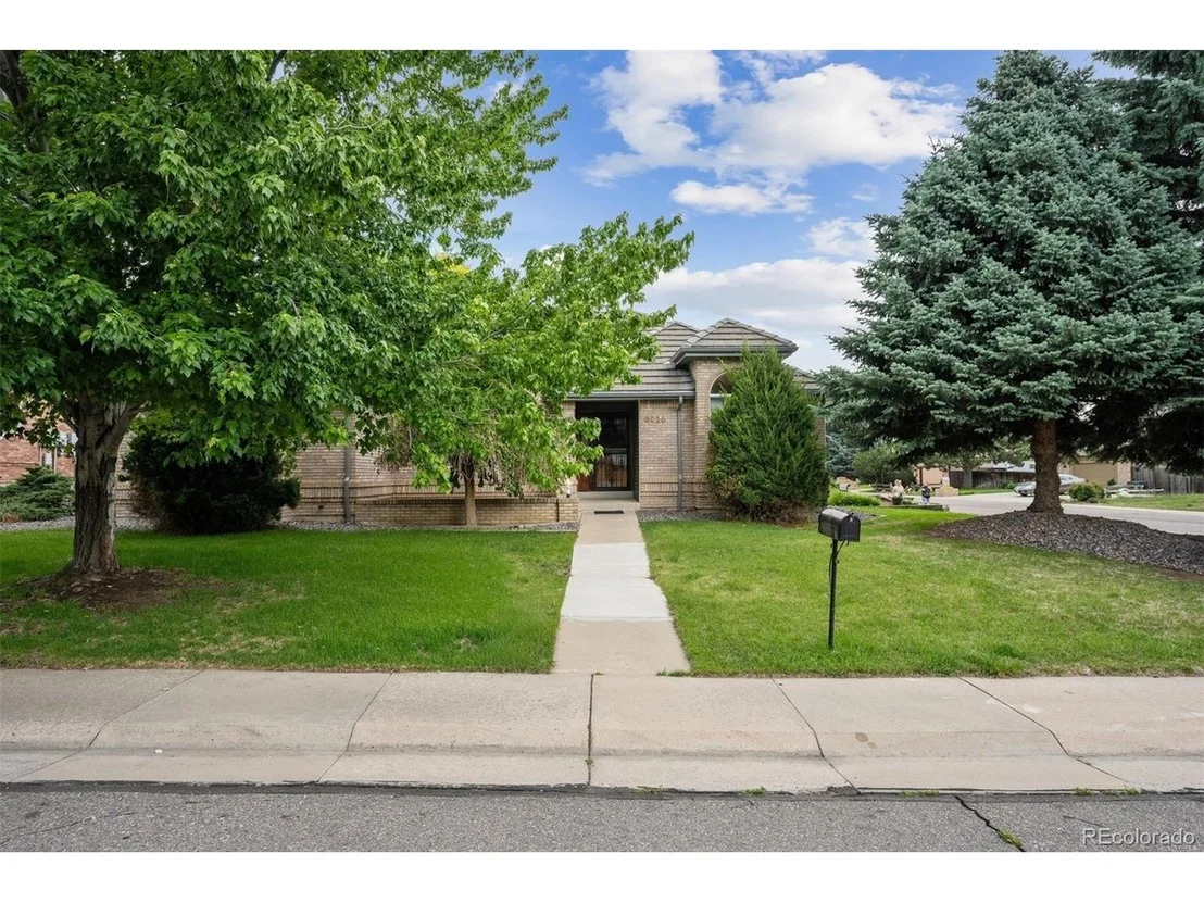 Photo of 6928 Iris St