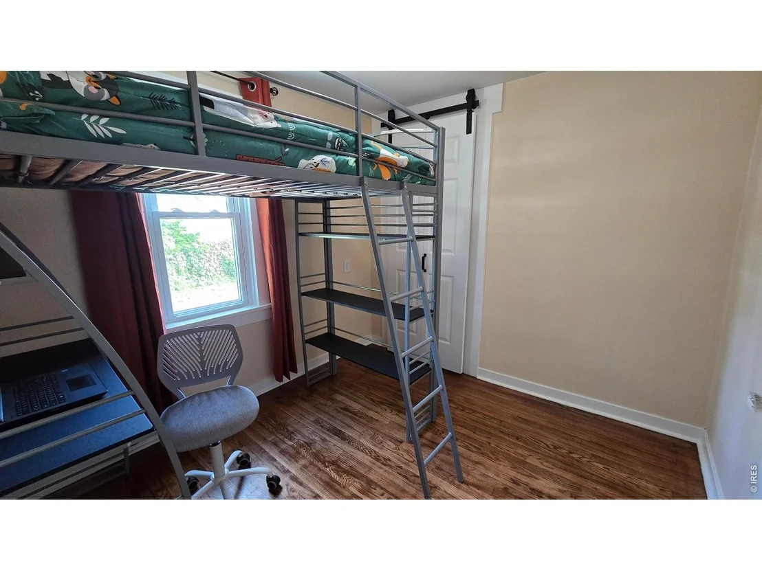 Photo of 322 N 7th Ave