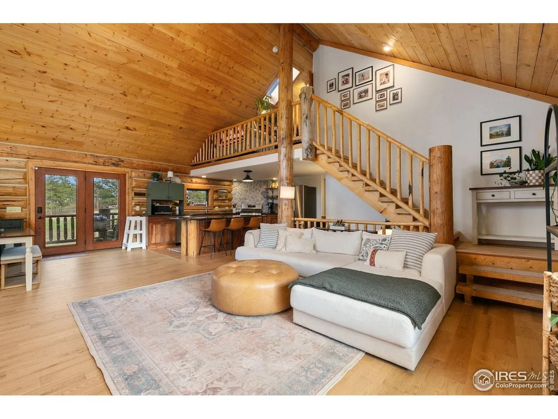 Photo of 344 Snowmass Dr