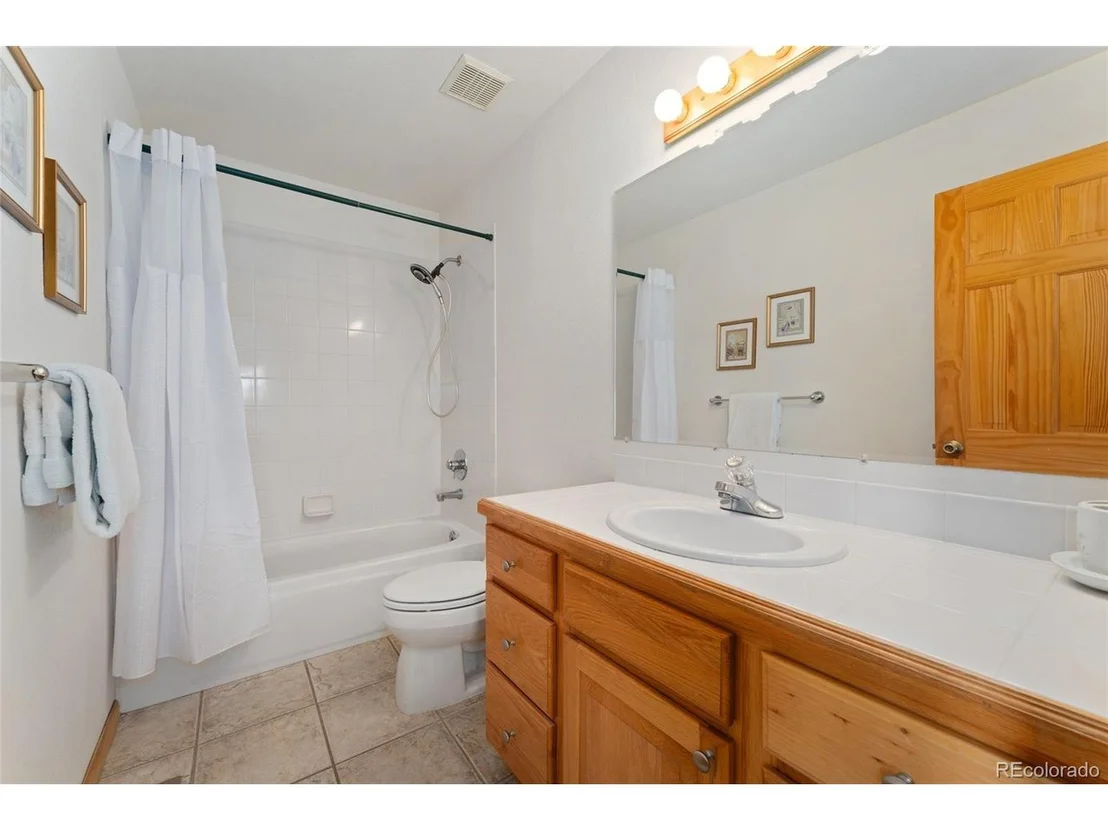Photo of 660 Coyote Cir