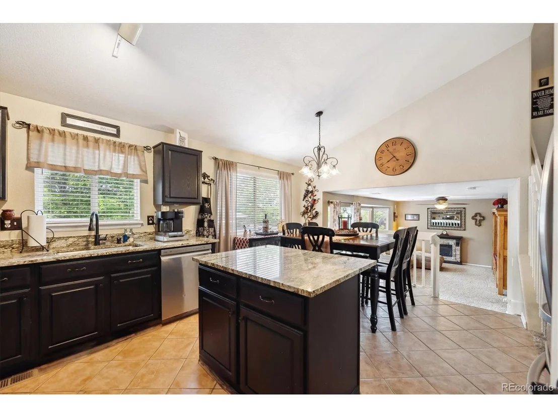 Photo of 23634 Broadmoor Dr