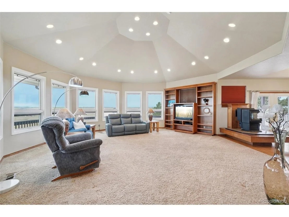 Photo of 2981 Rock Cir