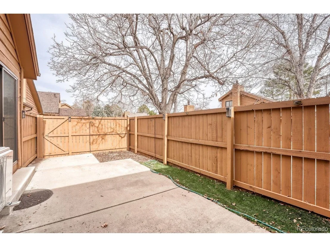Photo of 200 S Dearborn Cir