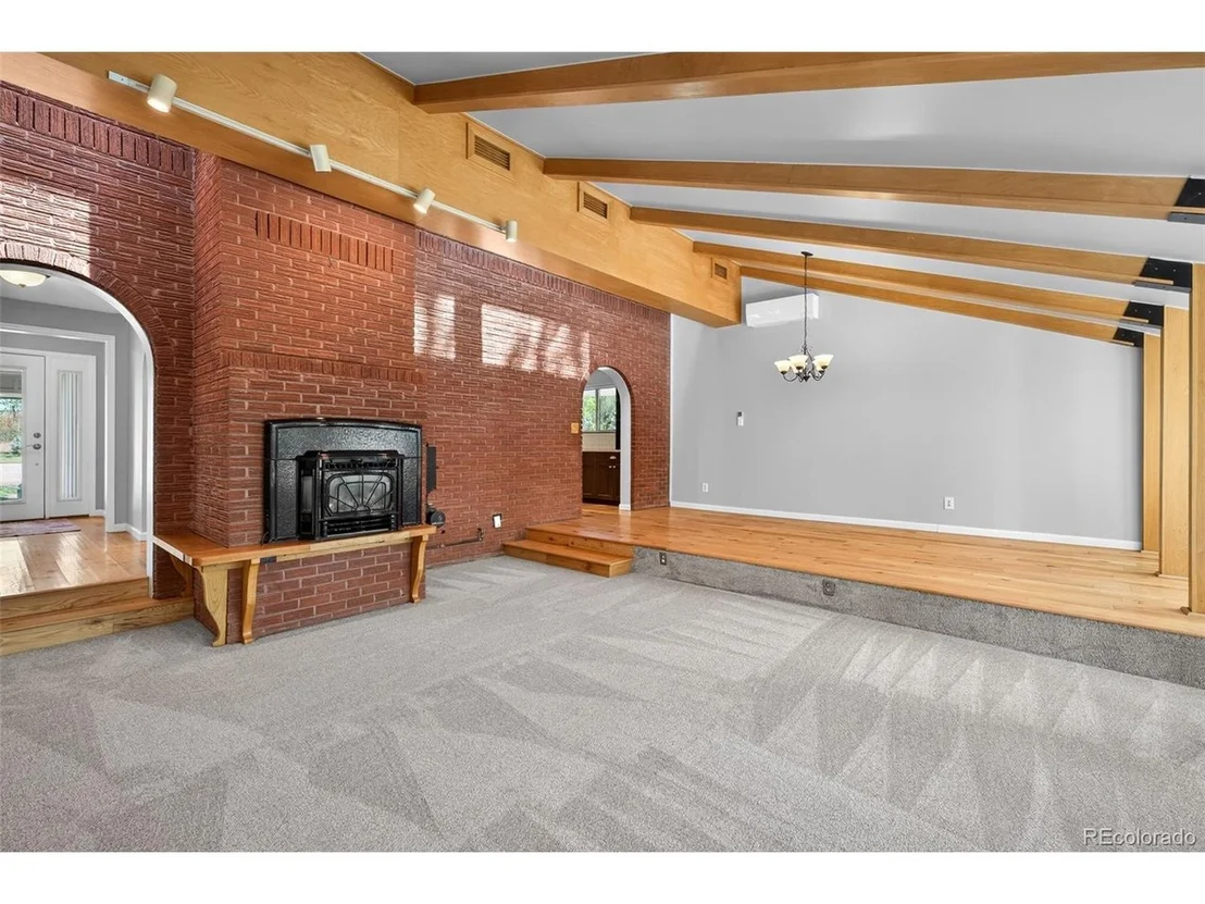 Photo of 1120 Meadowlark Dr