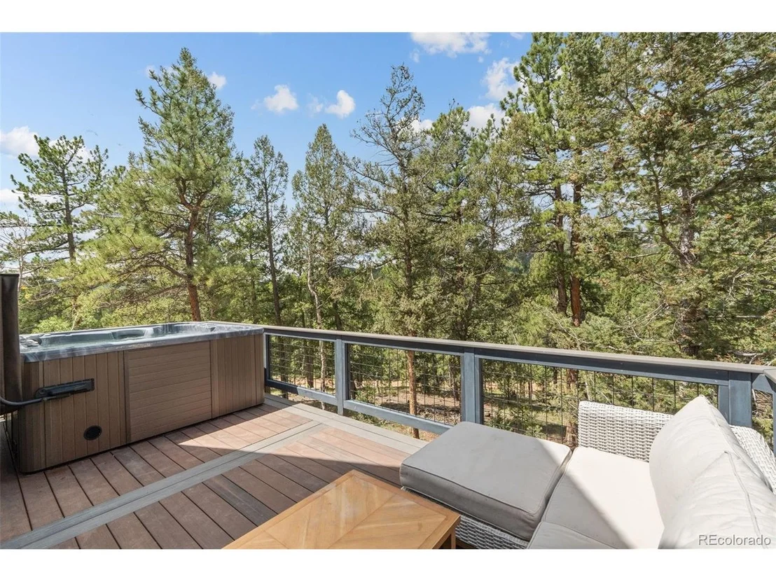 Photo of 265 Blue Spruce Dr