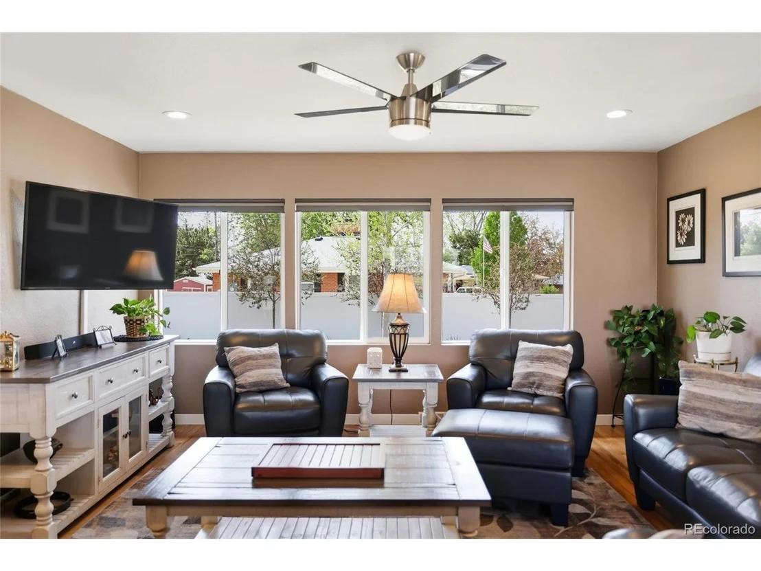Photo of 2705 Sunset Ln