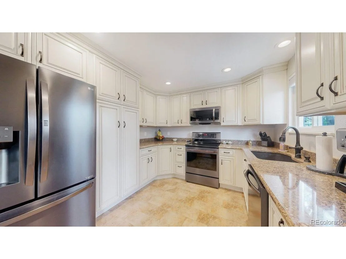 Photo of 17677 E Prentice Cir