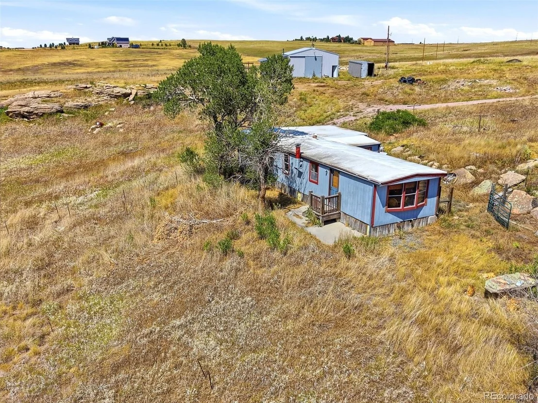 Photo of 911 Private Road 112
