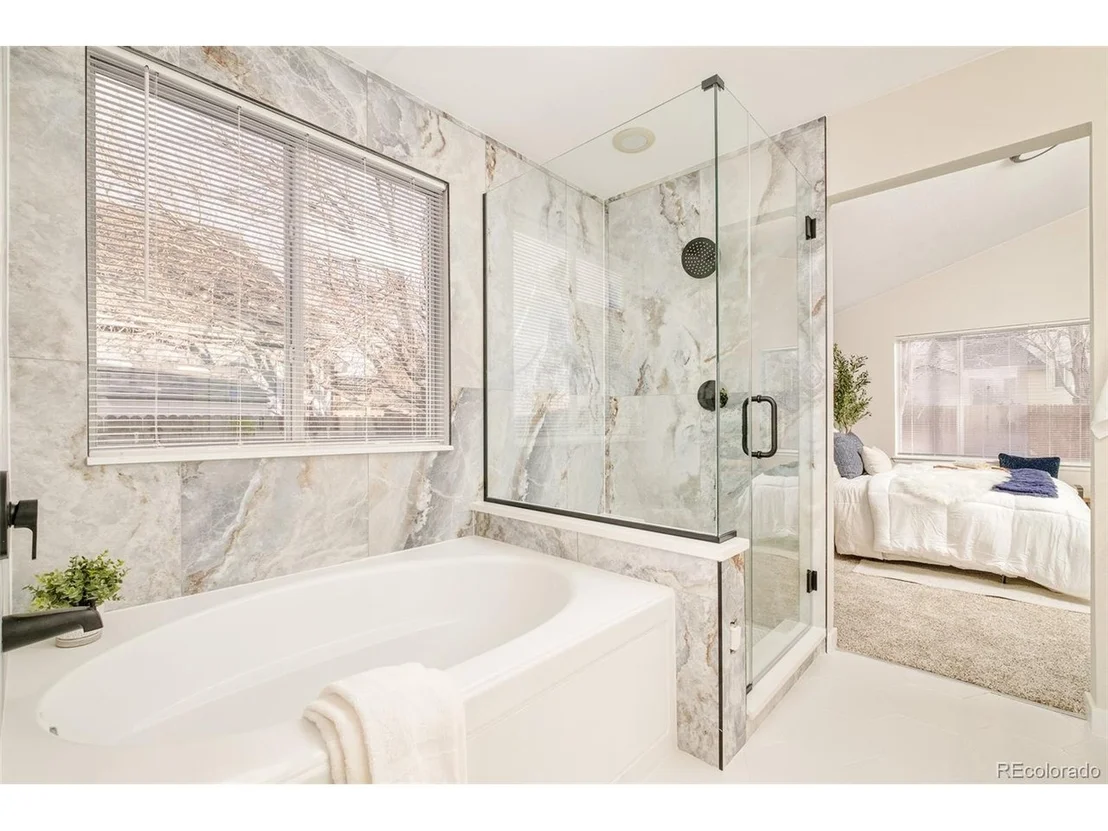 Photo of 6716 W 97th Cir