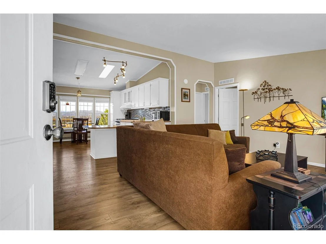 Photo of 803 Bonell Dr