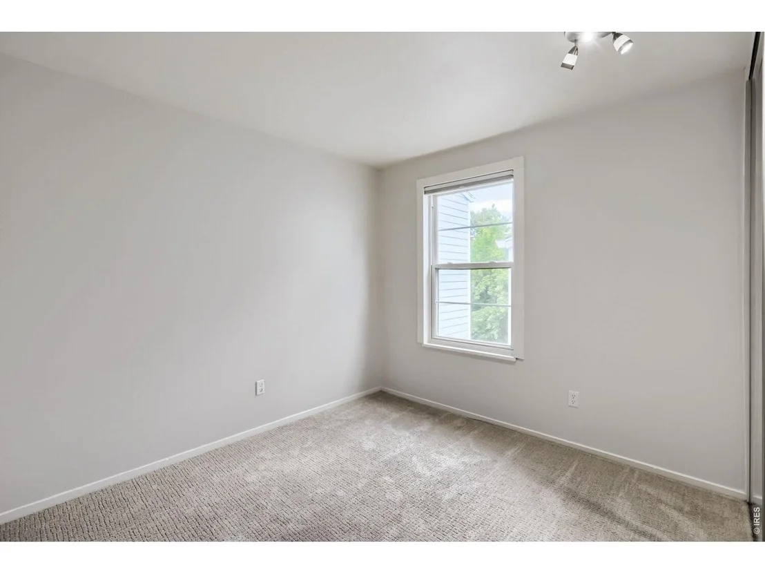 Photo of Unit 201 at 1111 Maxwell Ave