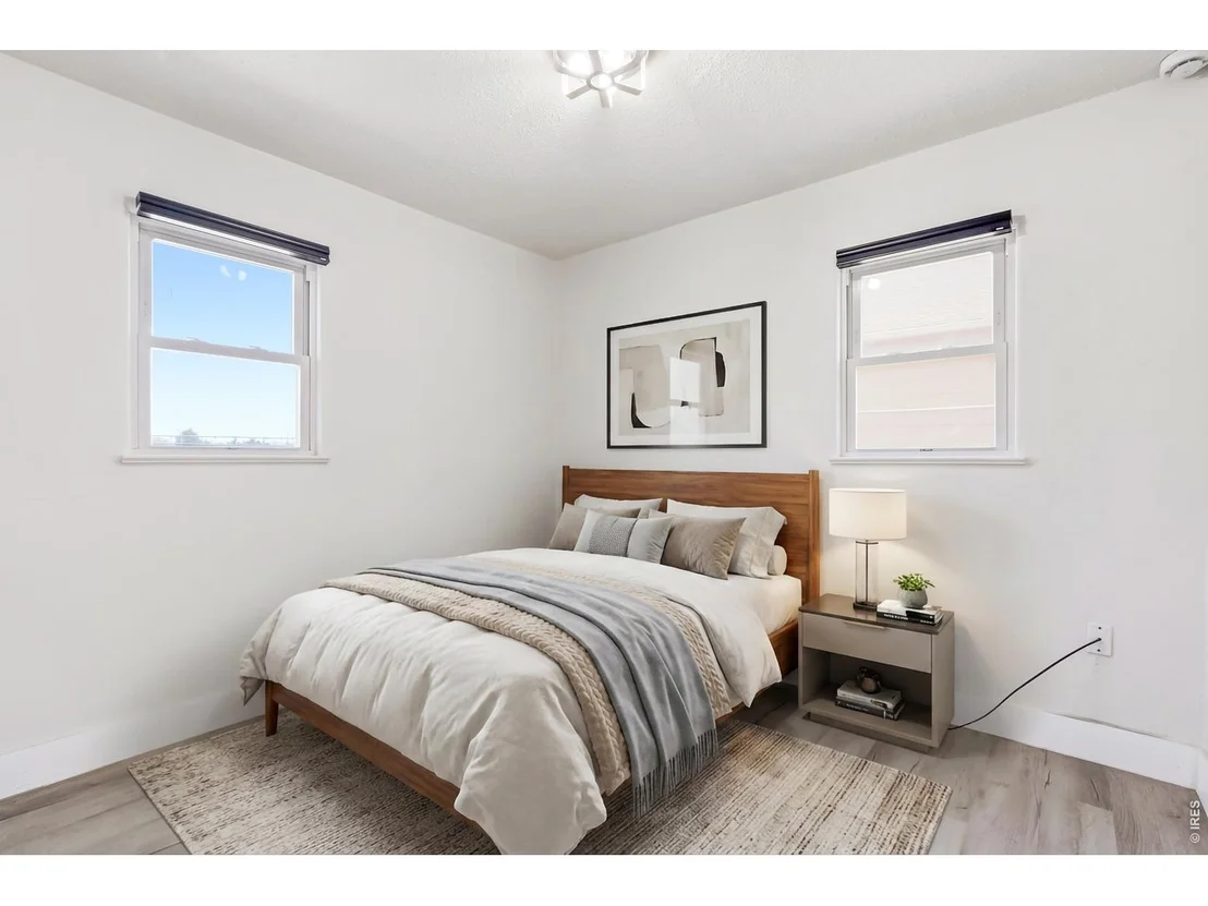 Photo of 147 E Park Ave