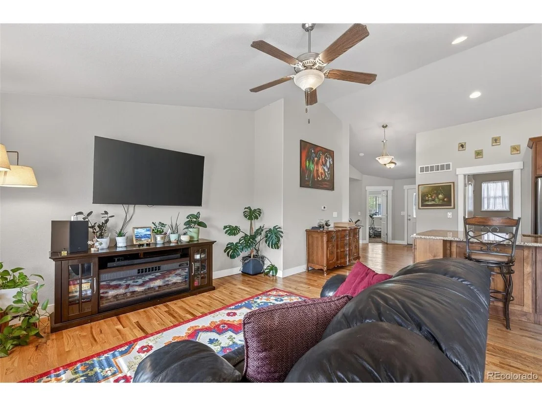 Photo of 884 Cliffrose Way