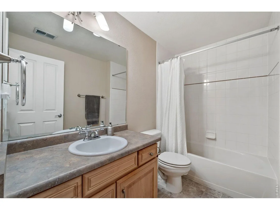 Photo of 836 Windflower Dr