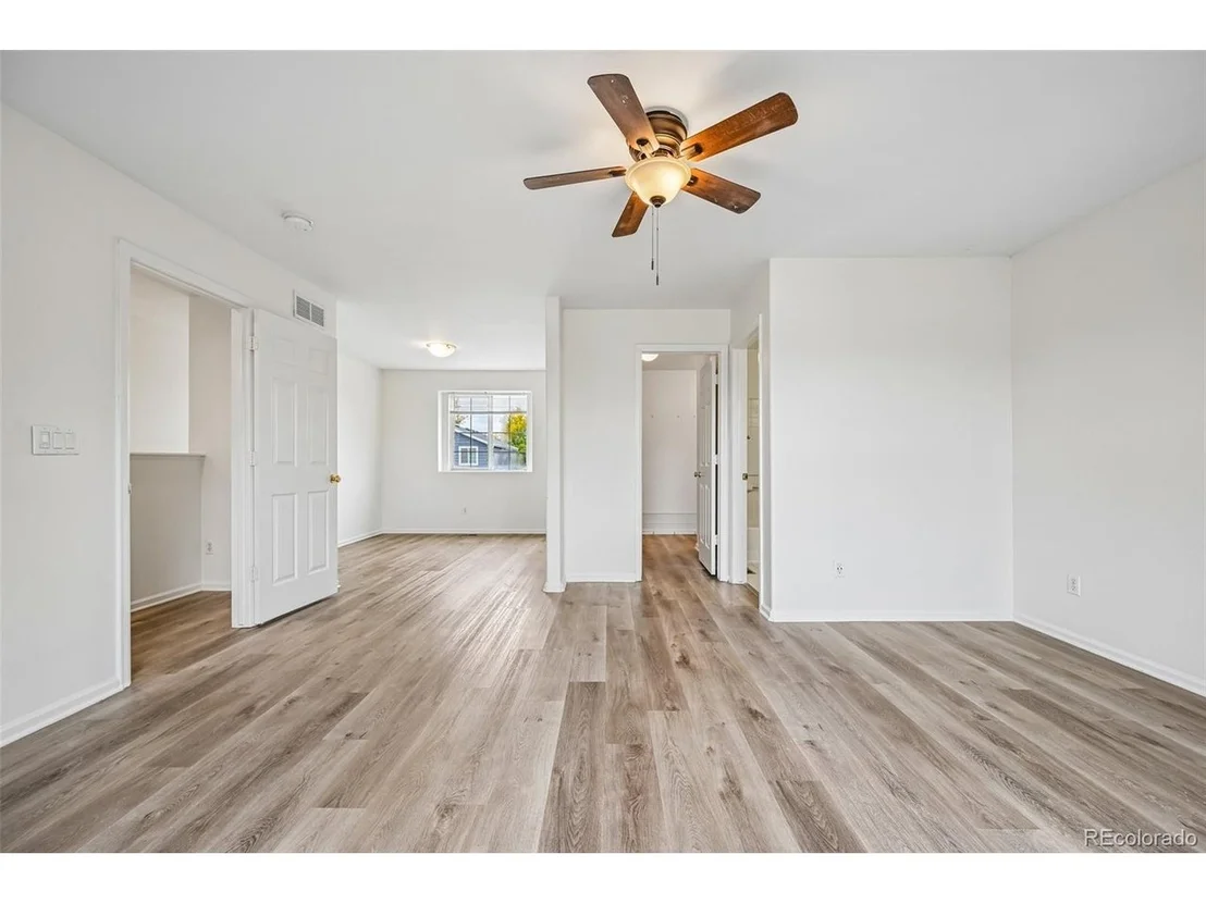 Photo of 1058 Oriole Cir