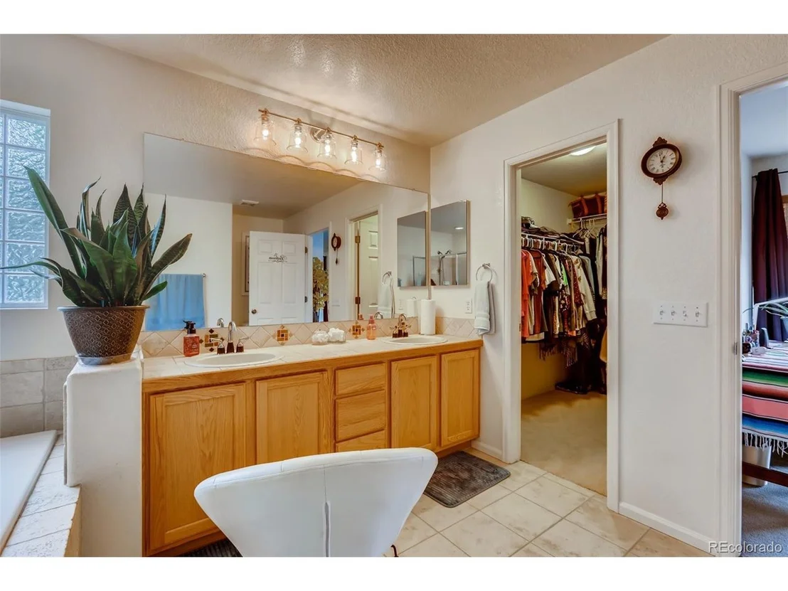 Photo of Unit 2 at 20000 Mitchell Pl