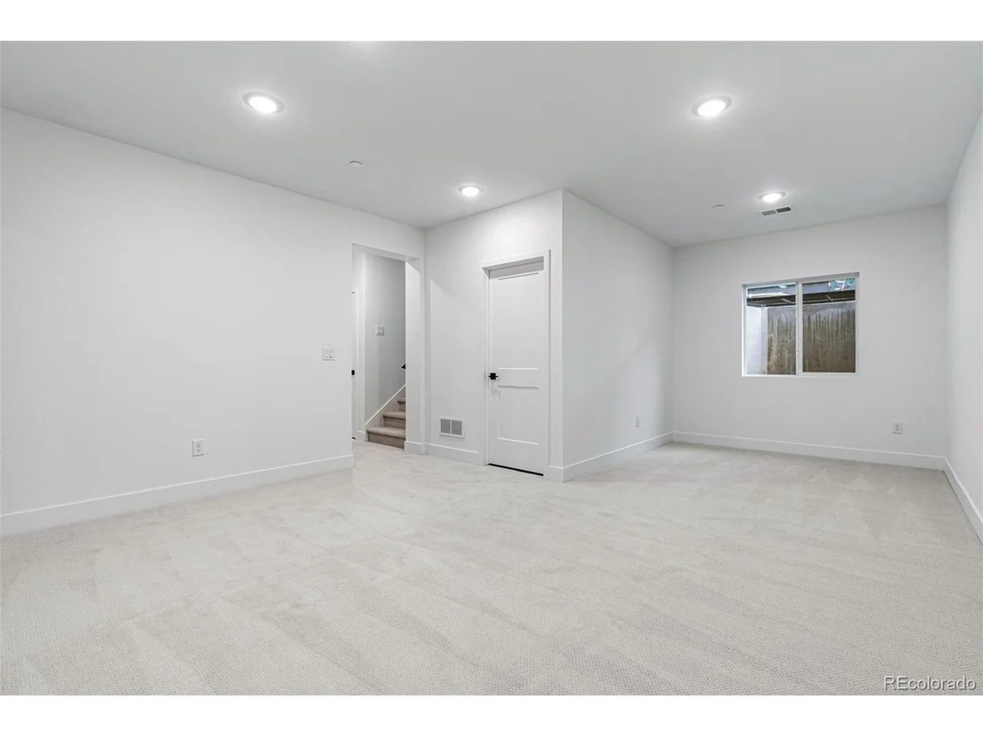 Photo of 356 Fox Ln