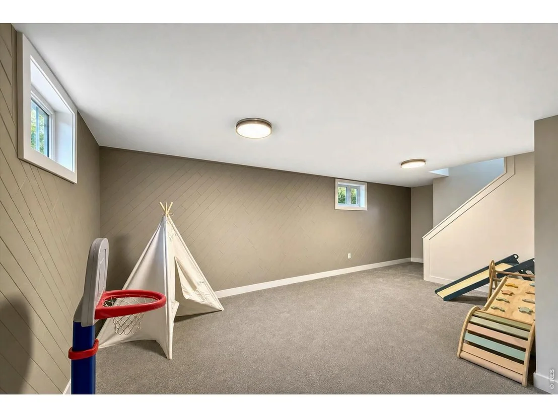 Photo of 1269 Winslow Cir