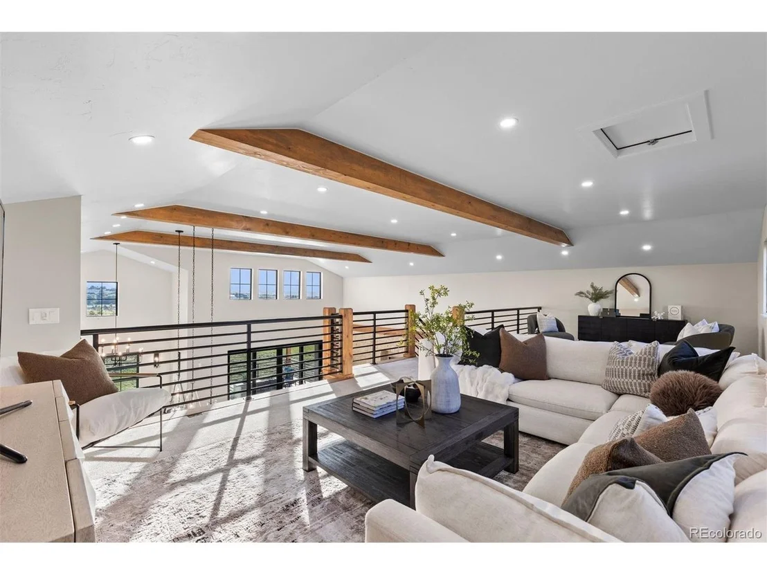 Photo of 2433 Fox View Trl