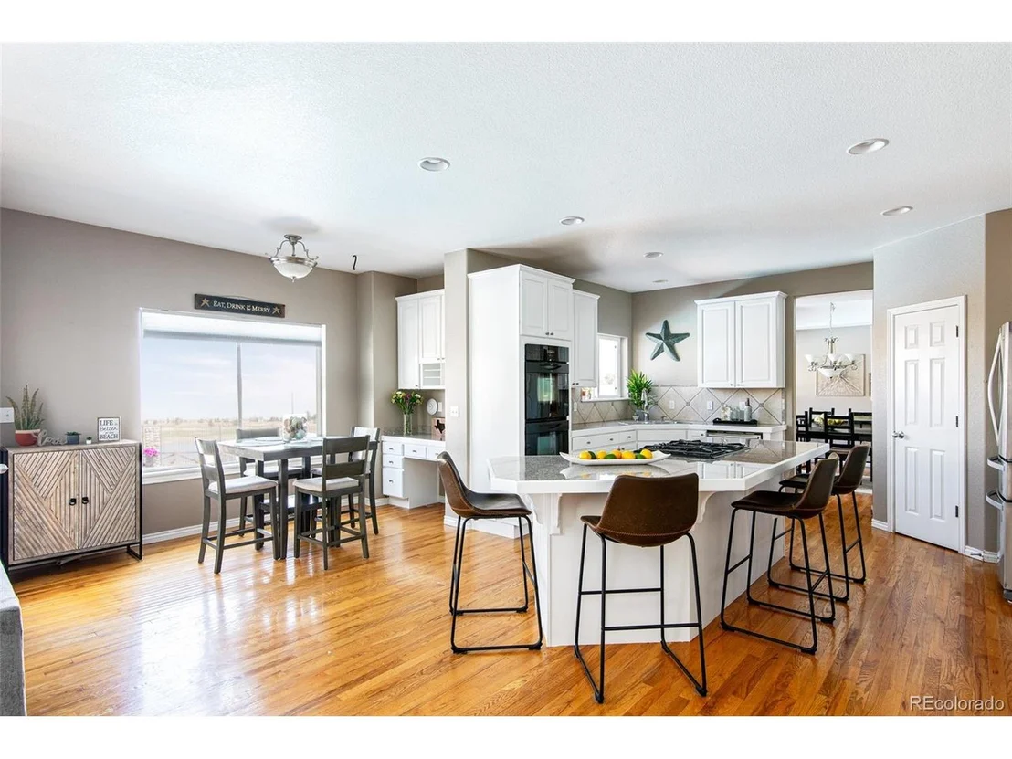 Photo of 1127 Wyndemere Cir