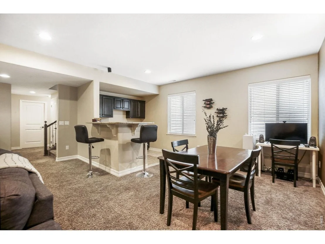 Photo of 7992 Saint St