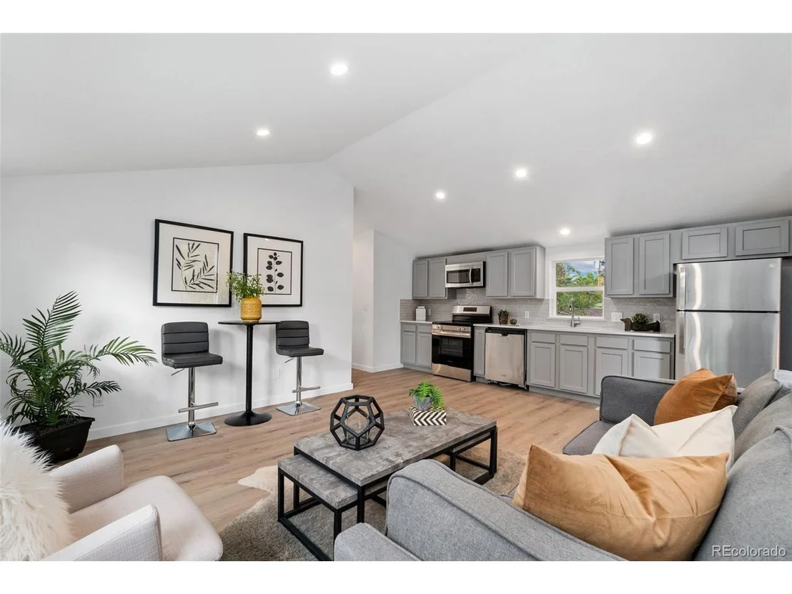 Photo of 4301 Bryant St