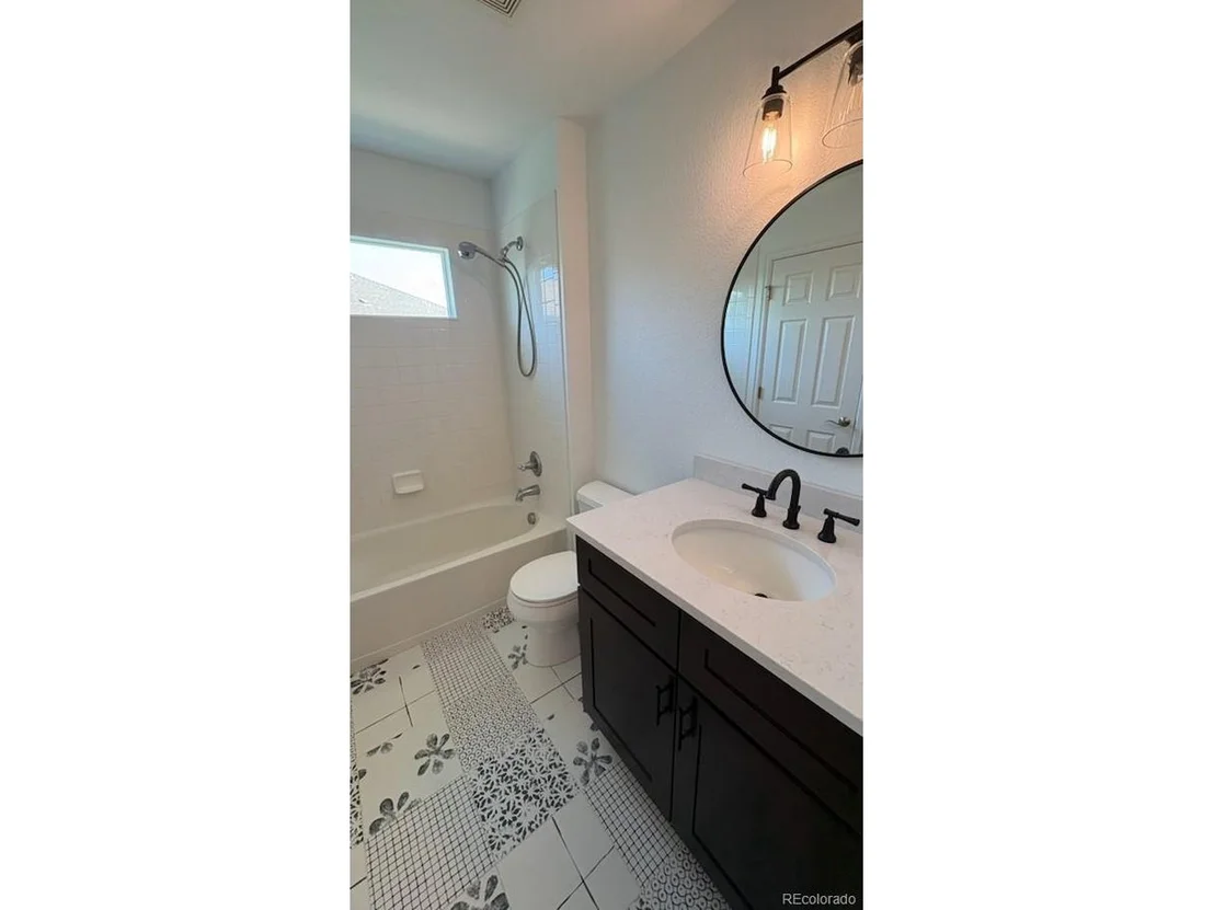 Photo of 8325 Braun St