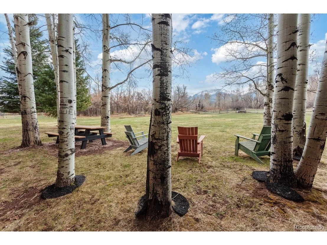 Photo of 1423 County Road 192