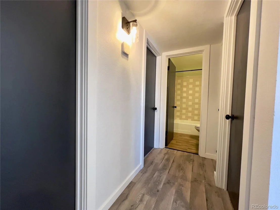 Photo of 9190 High St