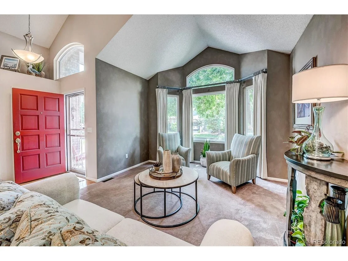 Photo of 8007 W 78th Cir