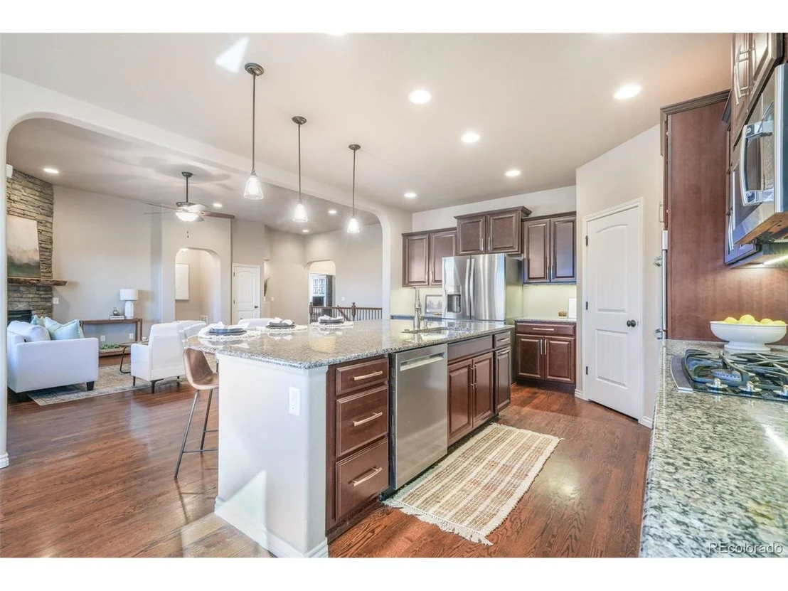 Photo of 215 Kettle Valley Way