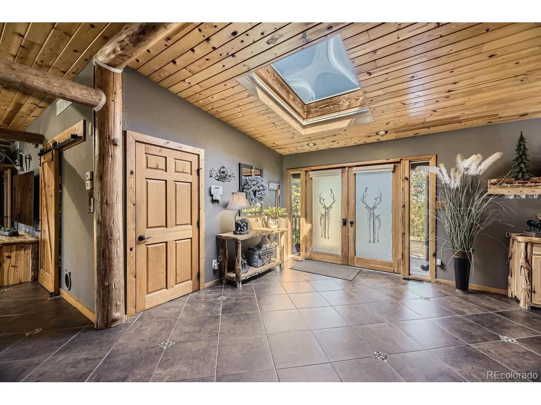 Photo of 10097 Sprucedale Dr