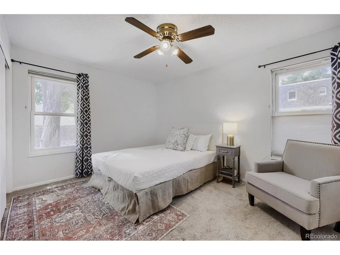 Photo of 445 Hickory Pl