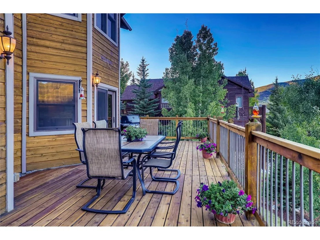 Photo of 146 Lone Wolf Ct
