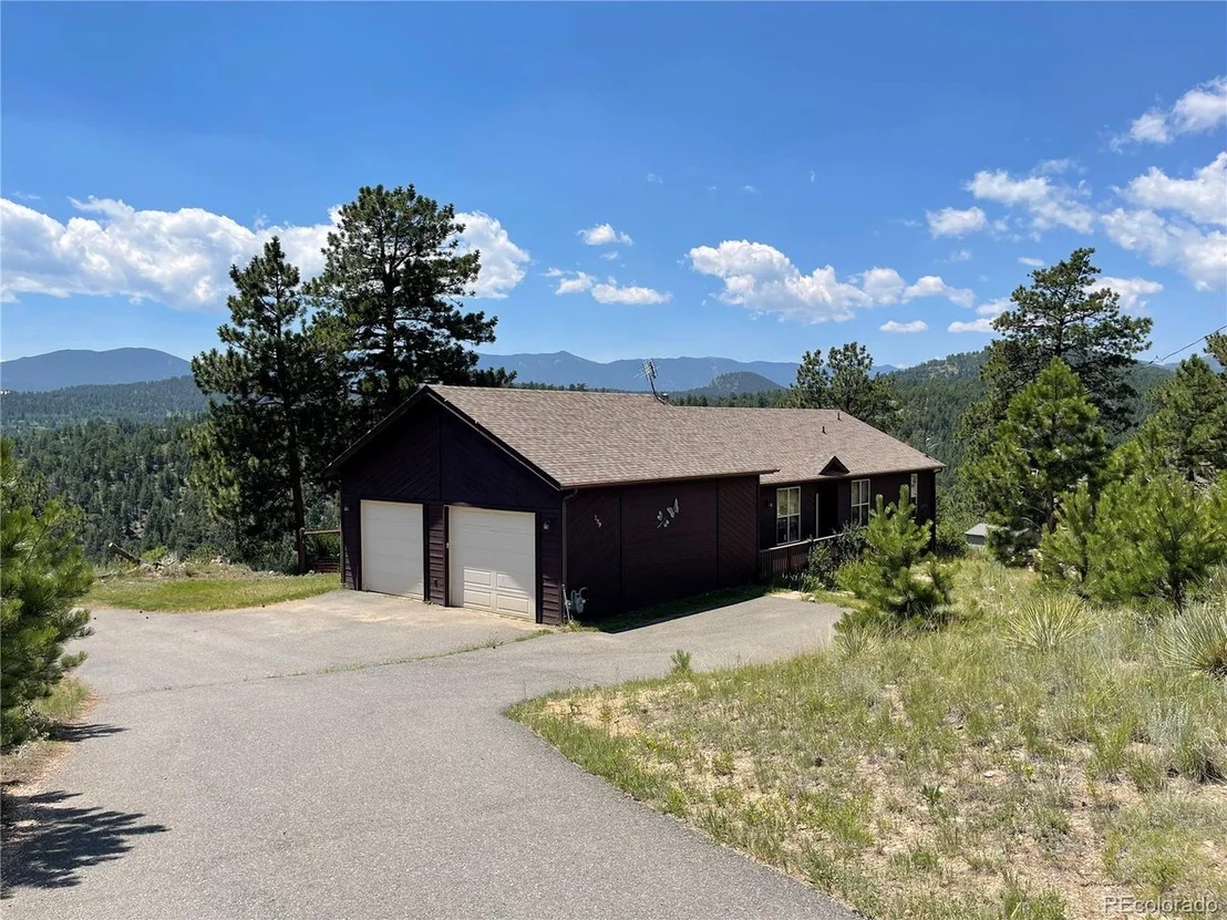 Photo of 299 Long Ridge Dr