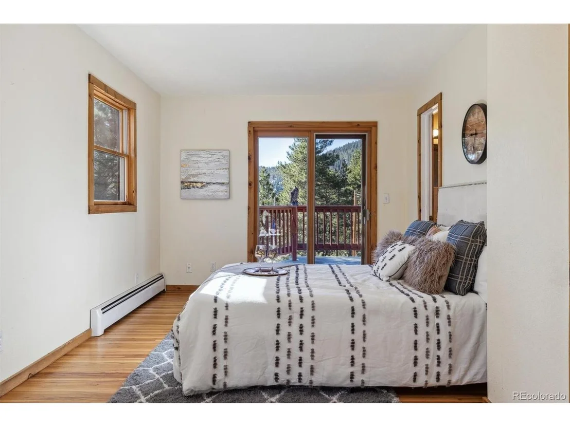 Photo of 21345 Cliffwoods Trl