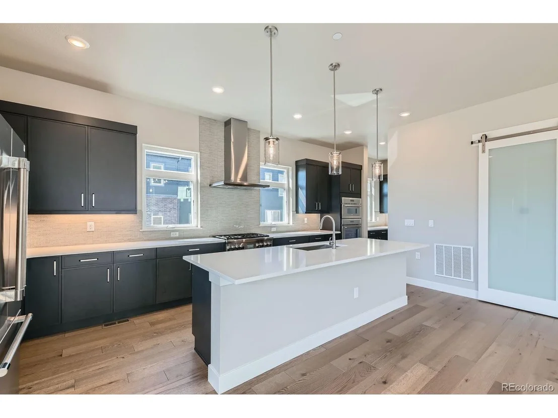 Photo of 16599 Peak Way