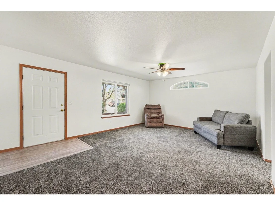 Photo of 463 Stevens Cir