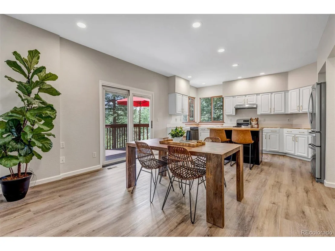 Photo of 512 Mary Beth Rd