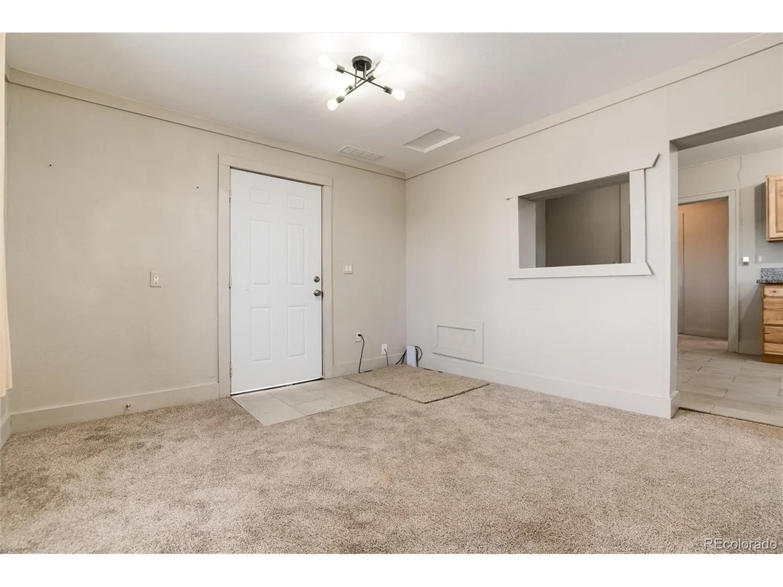 Photo of 550 Castello Ave
