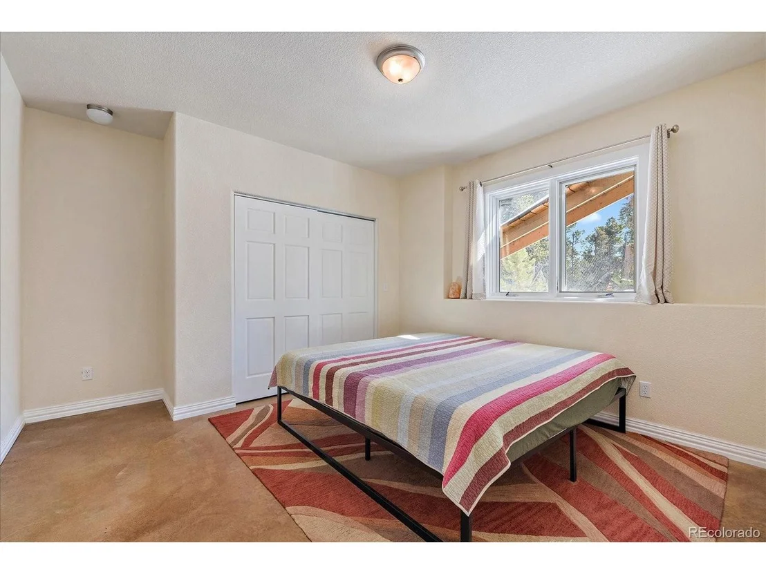 Photo of 286 Chieftain Rd