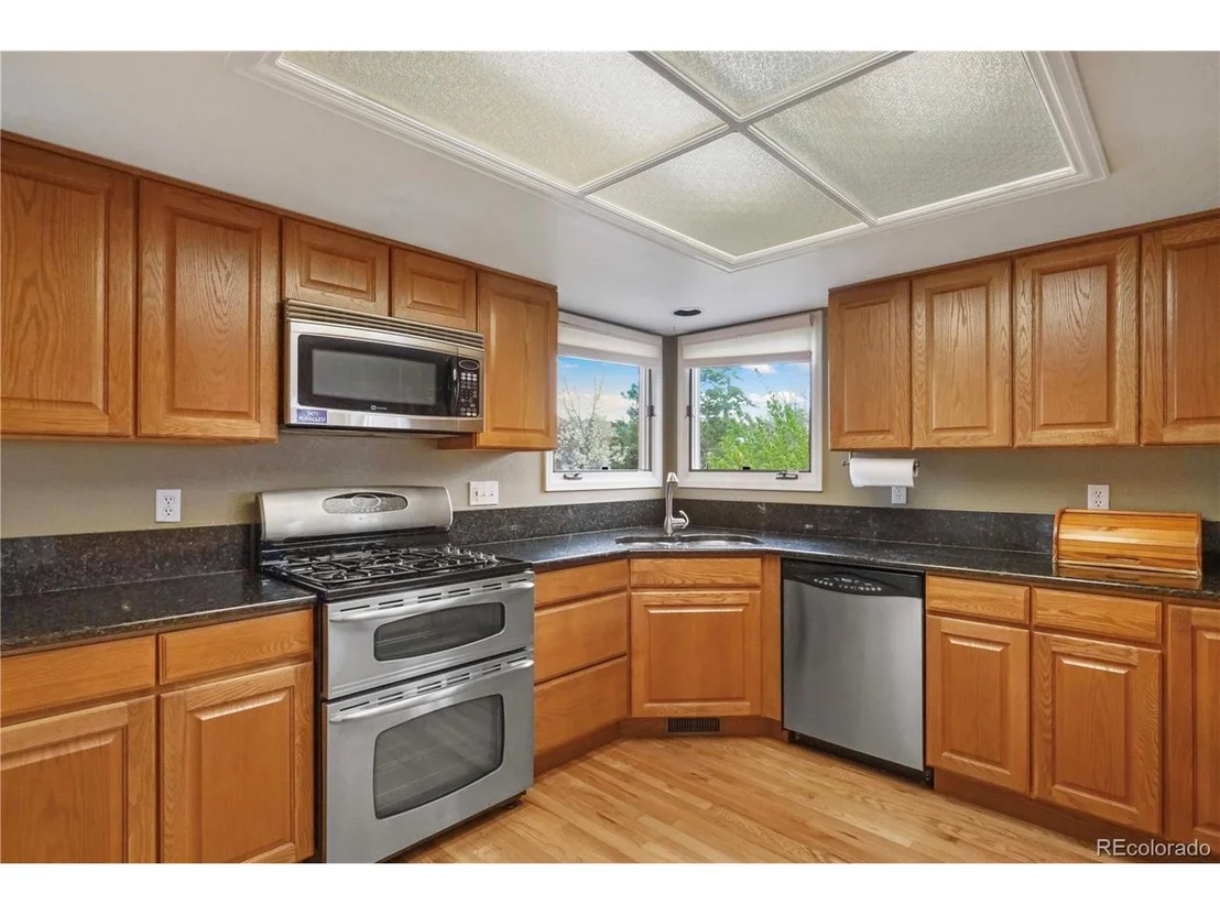 Photo of 2303 Vineyard Pl