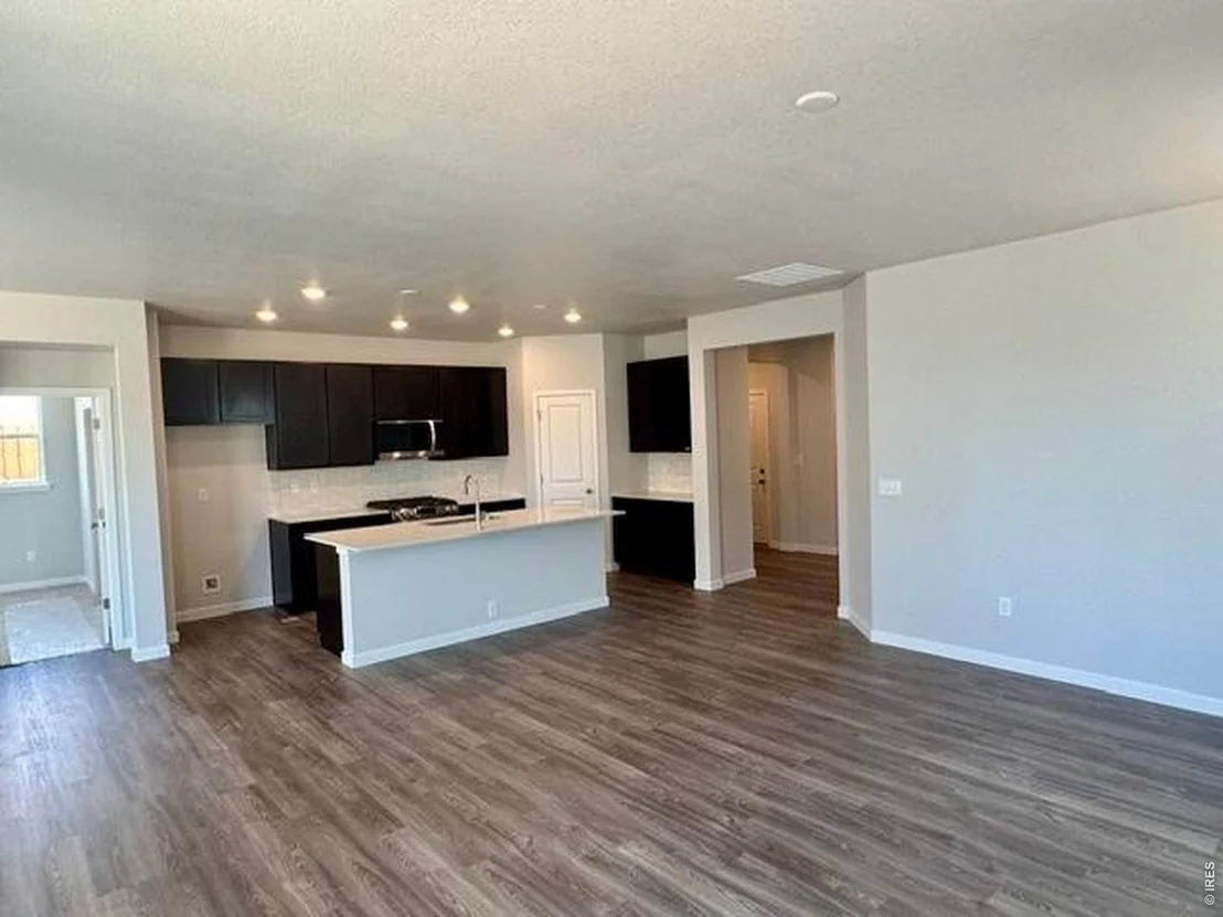 Photo of 827 Mesic Ln